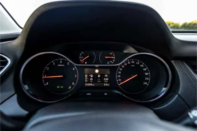 Opel Grandland X (2019) thumbnail 48