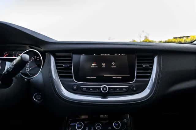 Opel Grandland X (2019) thumbnail 69