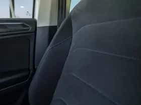 Volkswagen Tiguan (2018) thumbnail 12