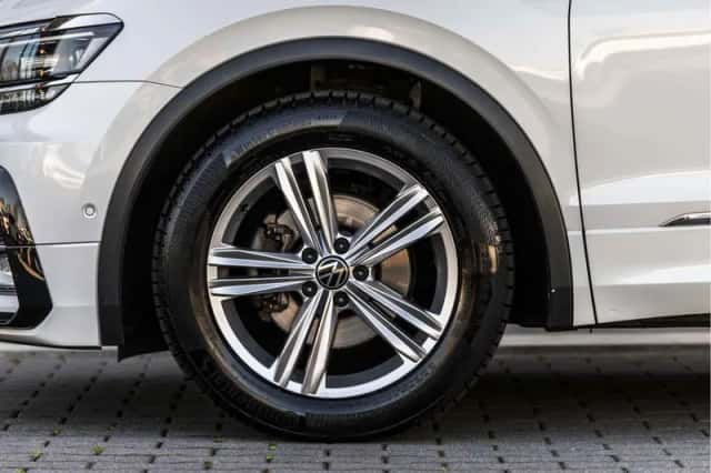 Volkswagen Tiguan (2018) thumbnail 22