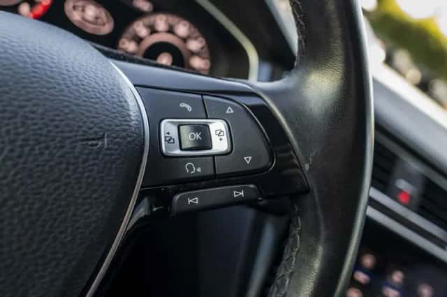 Volkswagen Tiguan (2018) thumbnail 36