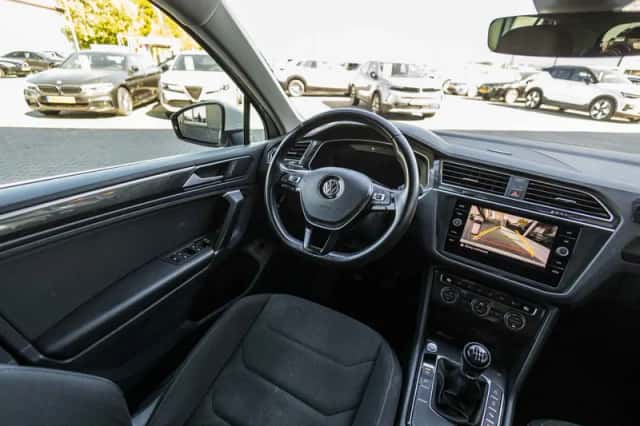 Volkswagen Tiguan (2018) thumbnail 64