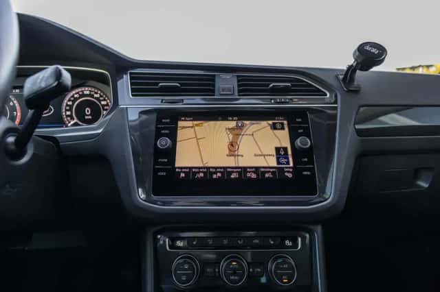 Volkswagen Tiguan (2018) thumbnail 71