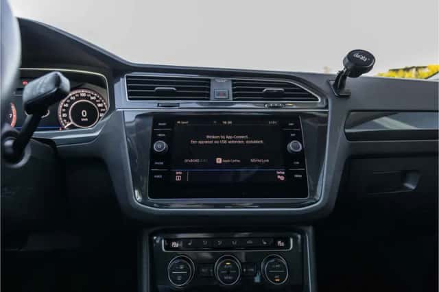 Volkswagen Tiguan (2018) thumbnail 74