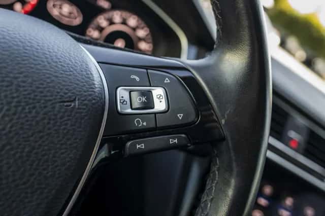 Volkswagen Tiguan (2018) thumbnail 77