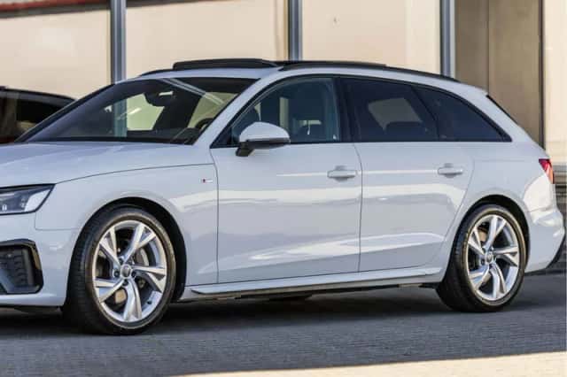 Audi A4 (2021) thumbnail 62