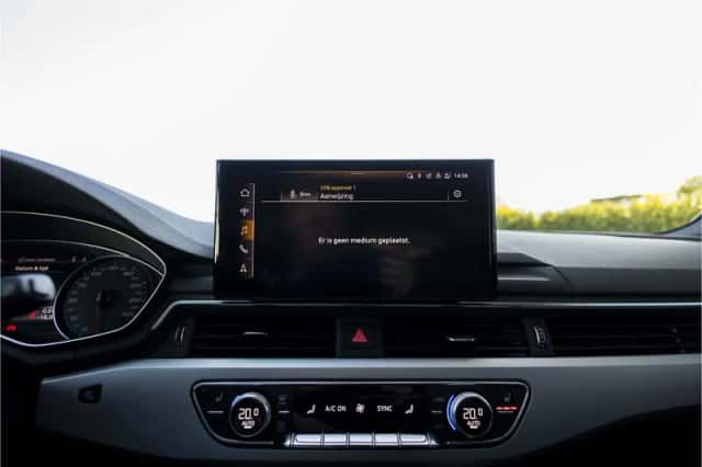Audi A4 (2021) thumbnail 75