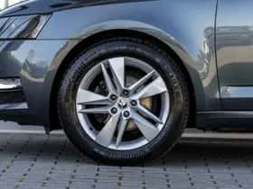 Škoda Octavia (2020) thumbnail 19
