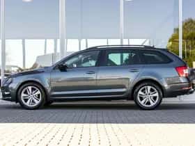 Škoda Octavia (2020) thumbnail 6