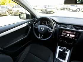 Škoda Octavia (2020) thumbnail 54