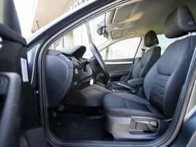 Škoda Octavia (2020) thumbnail 10