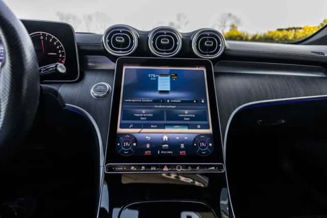 Mercedes-Benz C-Klasse (2022) thumbnail 24