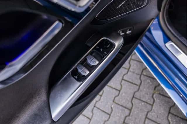 Mercedes-Benz C-Klasse (2022) thumbnail 74