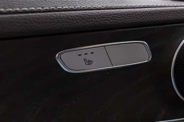 Mercedes-Benz C-Klasse (2016) thumbnail 23