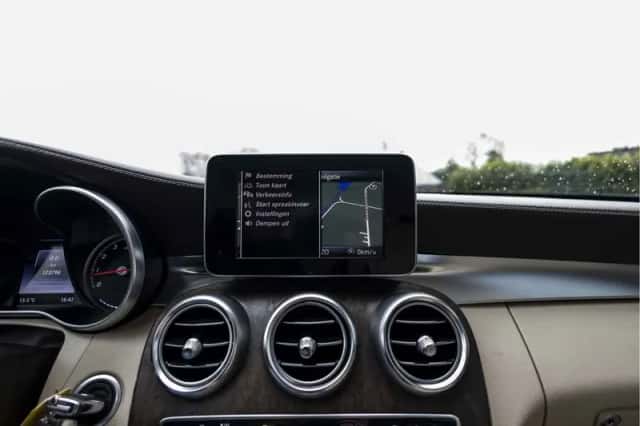 Mercedes-Benz C-Klasse (2016) thumbnail 27