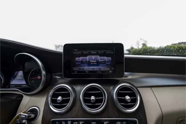 Mercedes-Benz C-Klasse (2016) thumbnail 28