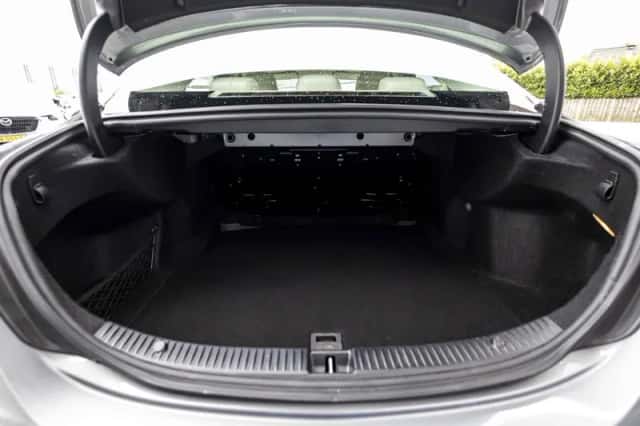 Mercedes-Benz C-Klasse (2016) thumbnail 36
