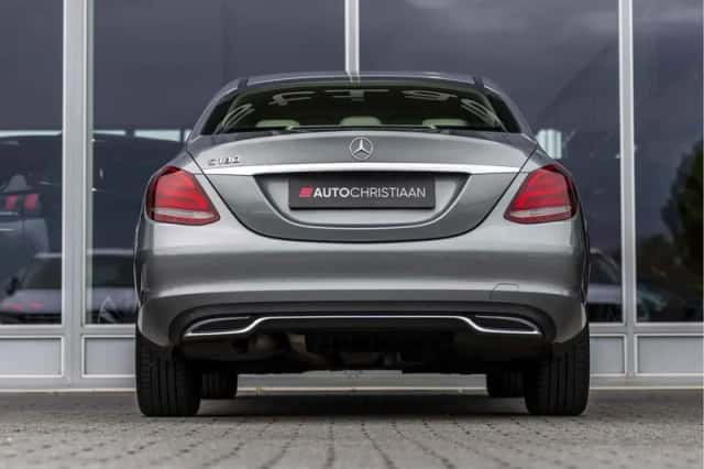 Mercedes-Benz C-Klasse (2016) thumbnail 41