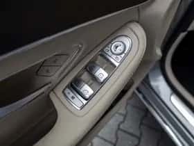Mercedes-Benz C-Klasse (2016) thumbnail 58