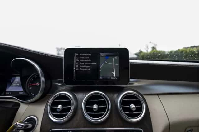 Mercedes-Benz C-Klasse (2016) thumbnail 63
