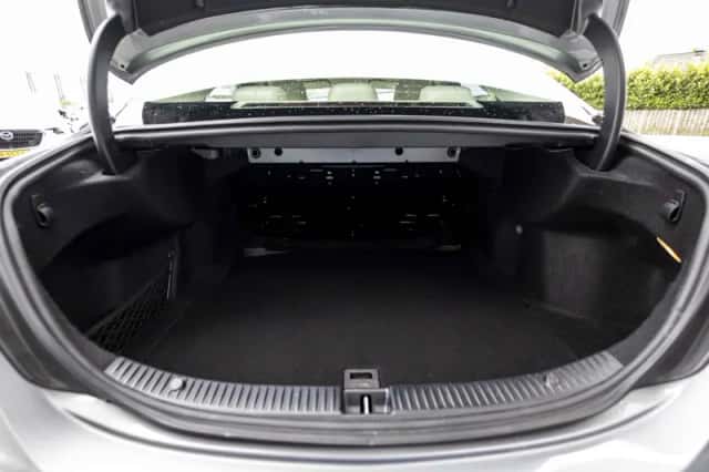 Mercedes-Benz C-Klasse (2016) thumbnail 72