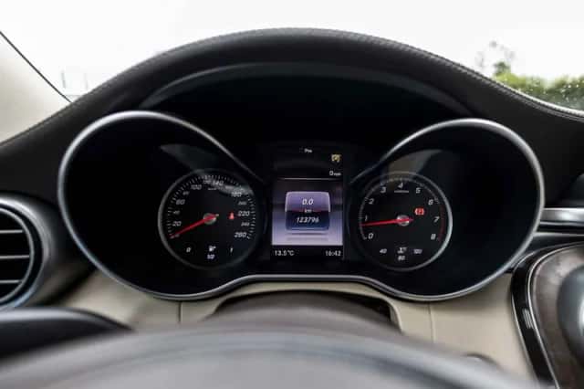 Mercedes-Benz C-Klasse (2016) thumbnail 9