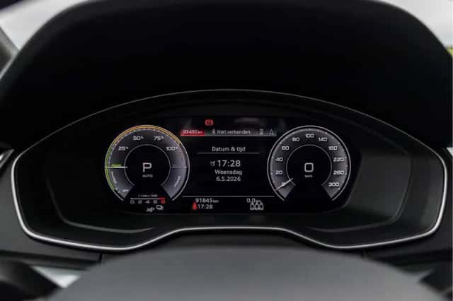 Audi Q5 (2021) thumbnail 9