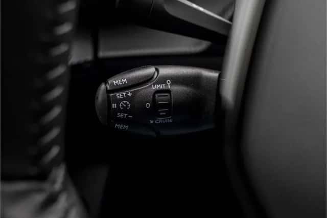 Peugeot e-2008 (2024) thumbnail 34