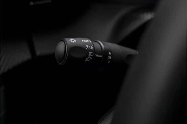 Peugeot e-2008 (2024) thumbnail 35
