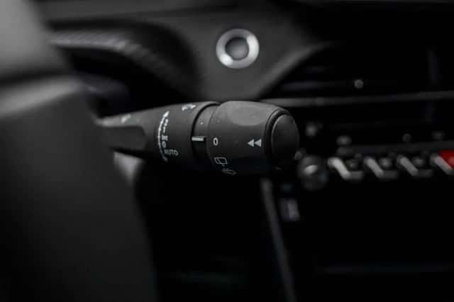 Peugeot e-2008 (2024) thumbnail 36