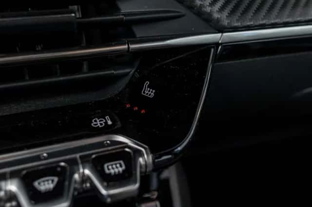 Peugeot e-2008 (2024) thumbnail 62