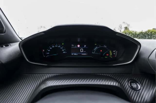 Peugeot e-2008 (2024) thumbnail 9