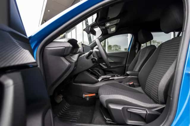 Peugeot e-2008 (2024) thumbnail 10