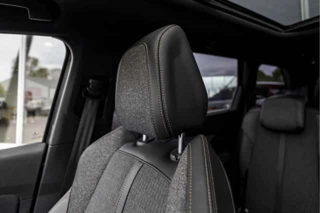 Peugeot 5008 (2018) thumbnail 13