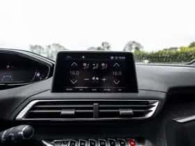 Peugeot 5008 (2018) thumbnail 27