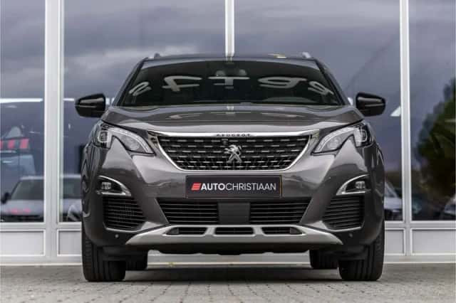 Peugeot 5008 (2018) thumbnail 4