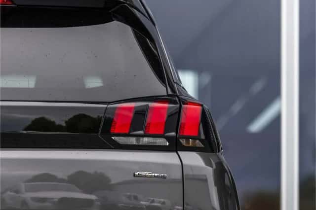 Peugeot 5008 (2018) thumbnail 46