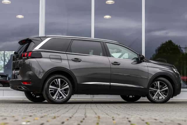 Peugeot 5008 (2018) thumbnail 48