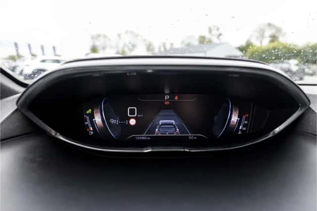 Peugeot 5008 (2018) thumbnail 54