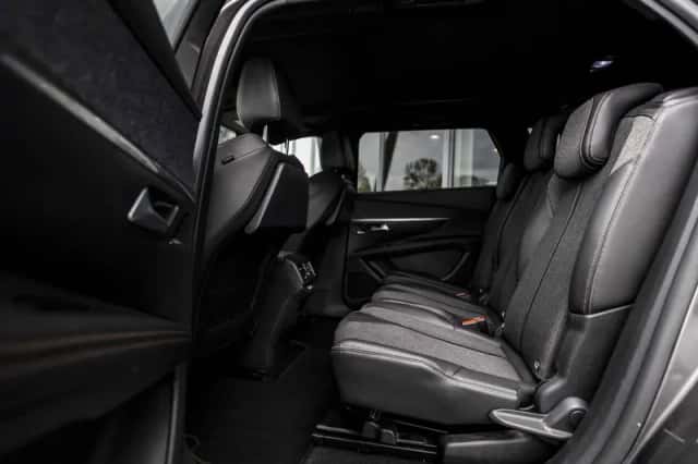 Peugeot 5008 (2018) thumbnail 56