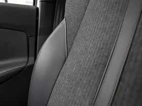 Peugeot 5008 (2018) thumbnail 57