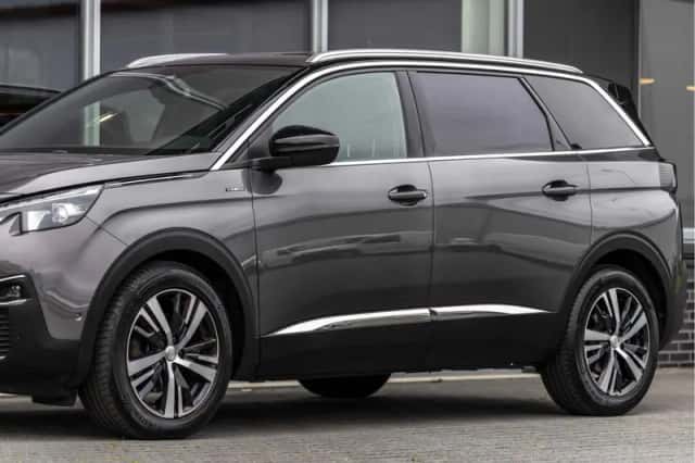 Peugeot 5008 (2018) thumbnail 62