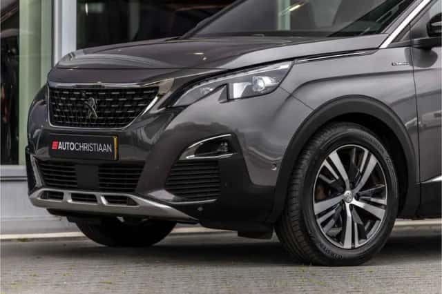 Peugeot 5008 (2018) thumbnail 63