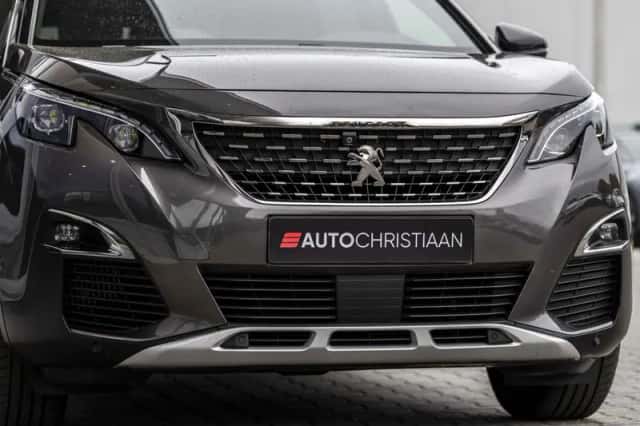 Peugeot 5008 (2018) thumbnail 65