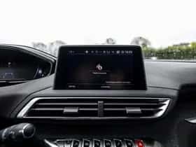 Peugeot 5008 (2018) thumbnail 74