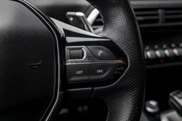 Peugeot 5008 (2018) thumbnail 82