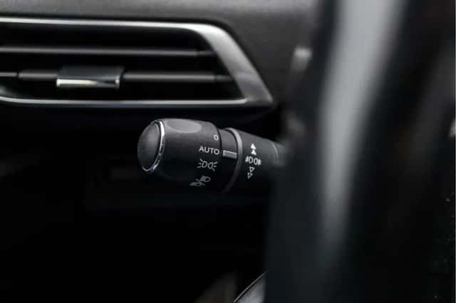 Peugeot 5008 (2018) thumbnail 84