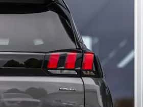 Peugeot 5008 (2018) thumbnail 87