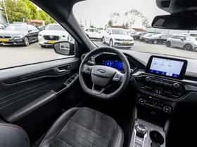 Ford Kuga (2022) thumbnail 21
