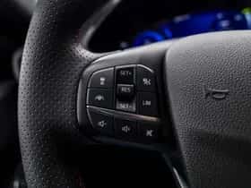 Ford Kuga (2022) thumbnail 31
